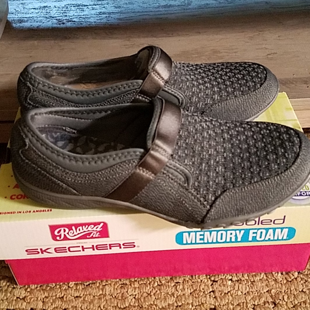 Skechers shoes